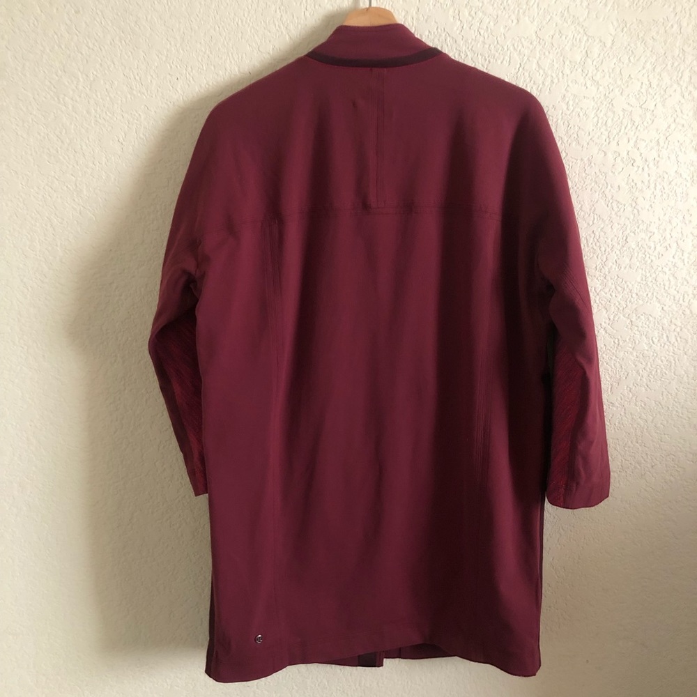 Lululemon Cocoon Car Coat Jacket Red Berry Size Small - Picture 2 of 5